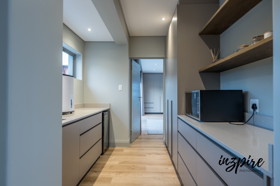 4 Bedroom Property for Sale in Glentana Western Cape